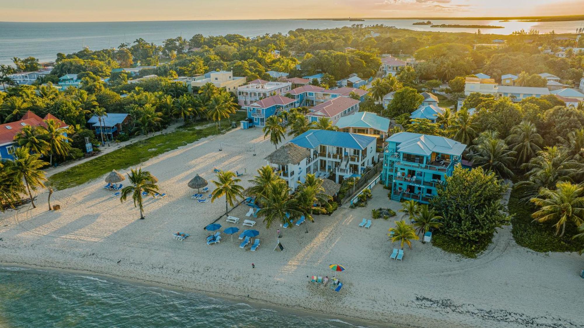Hotel Ocean Breeze Placencia Esterno foto
