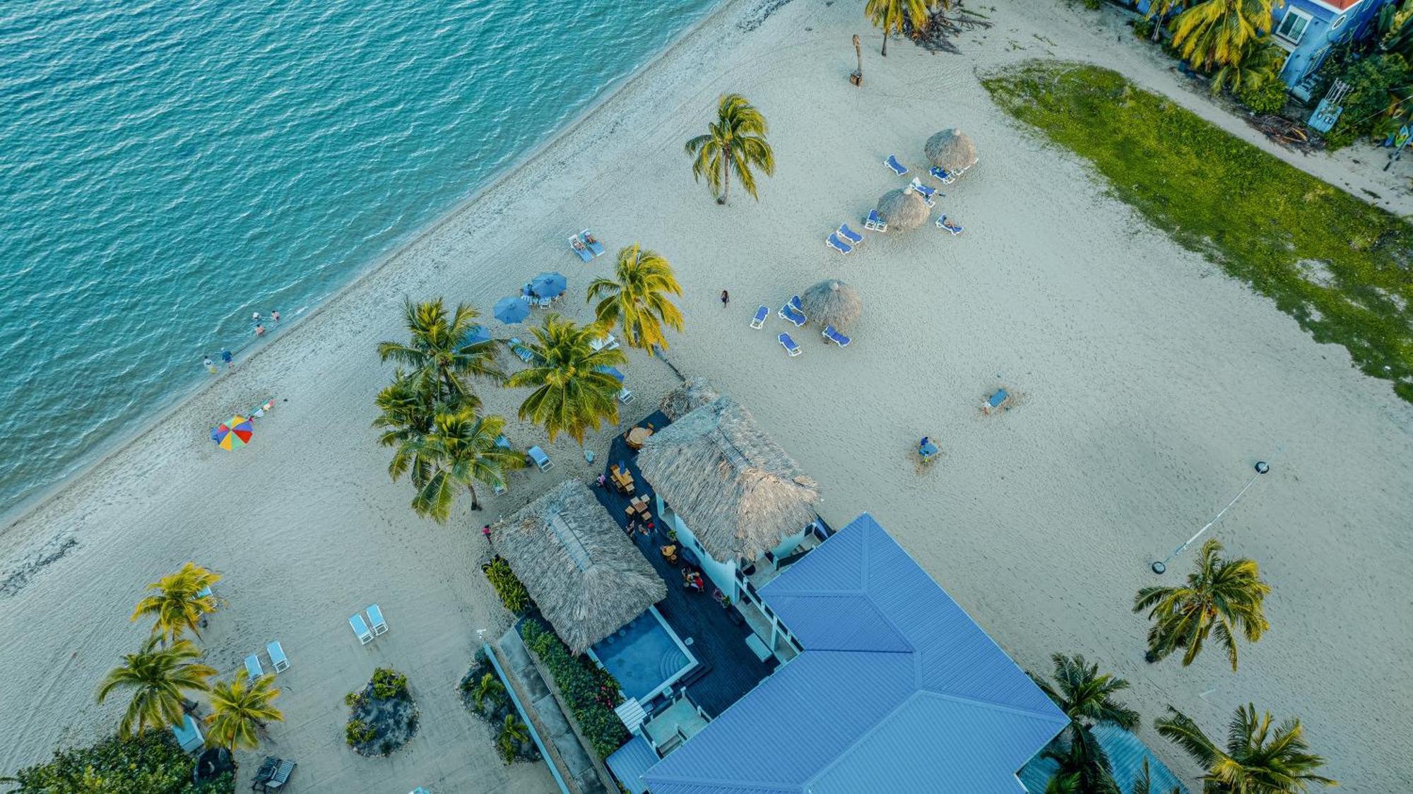 Hotel Ocean Breeze Placencia Esterno foto