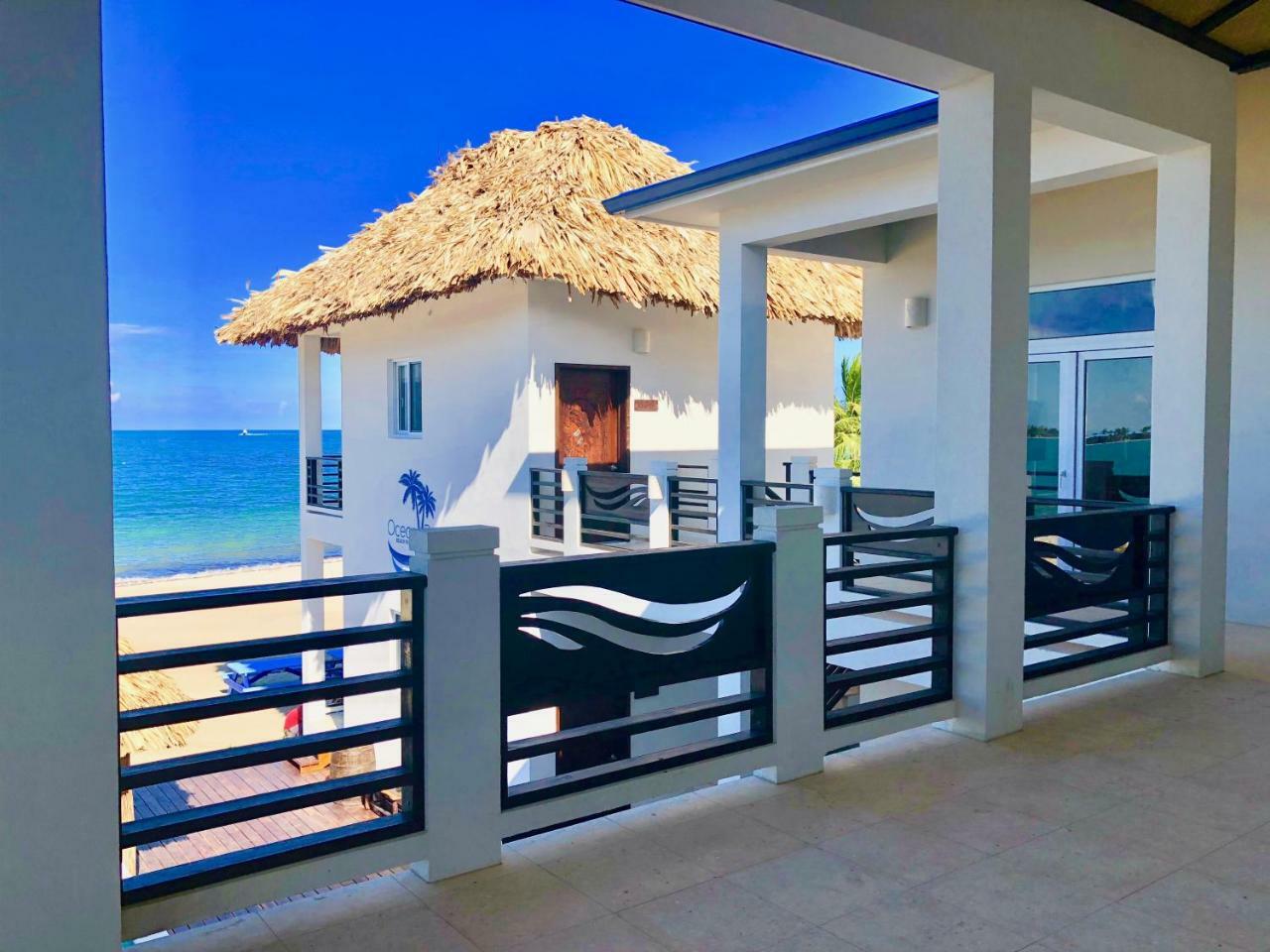 Hotel Ocean Breeze Placencia Esterno foto