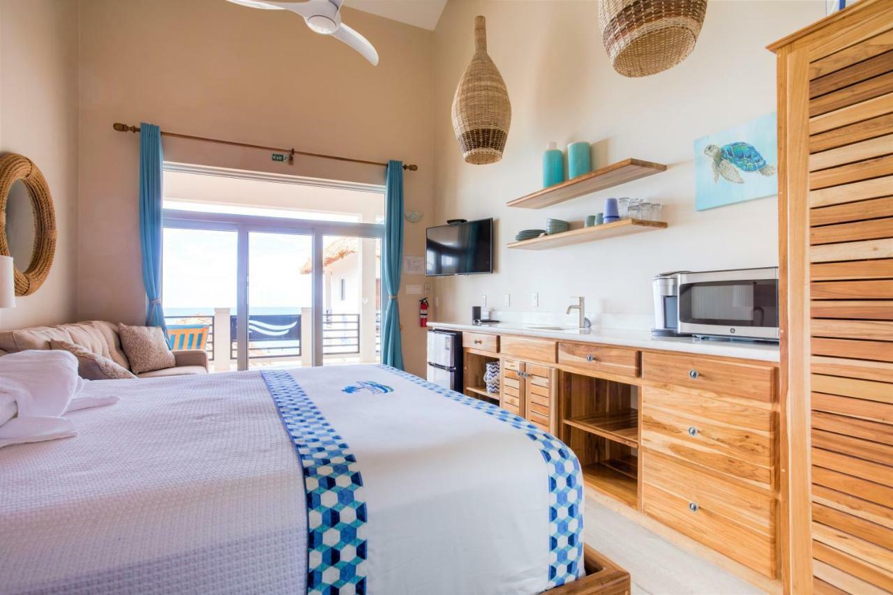 Hotel Ocean Breeze Placencia Esterno foto