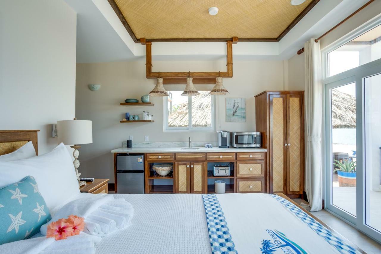 Hotel Ocean Breeze Placencia Esterno foto
