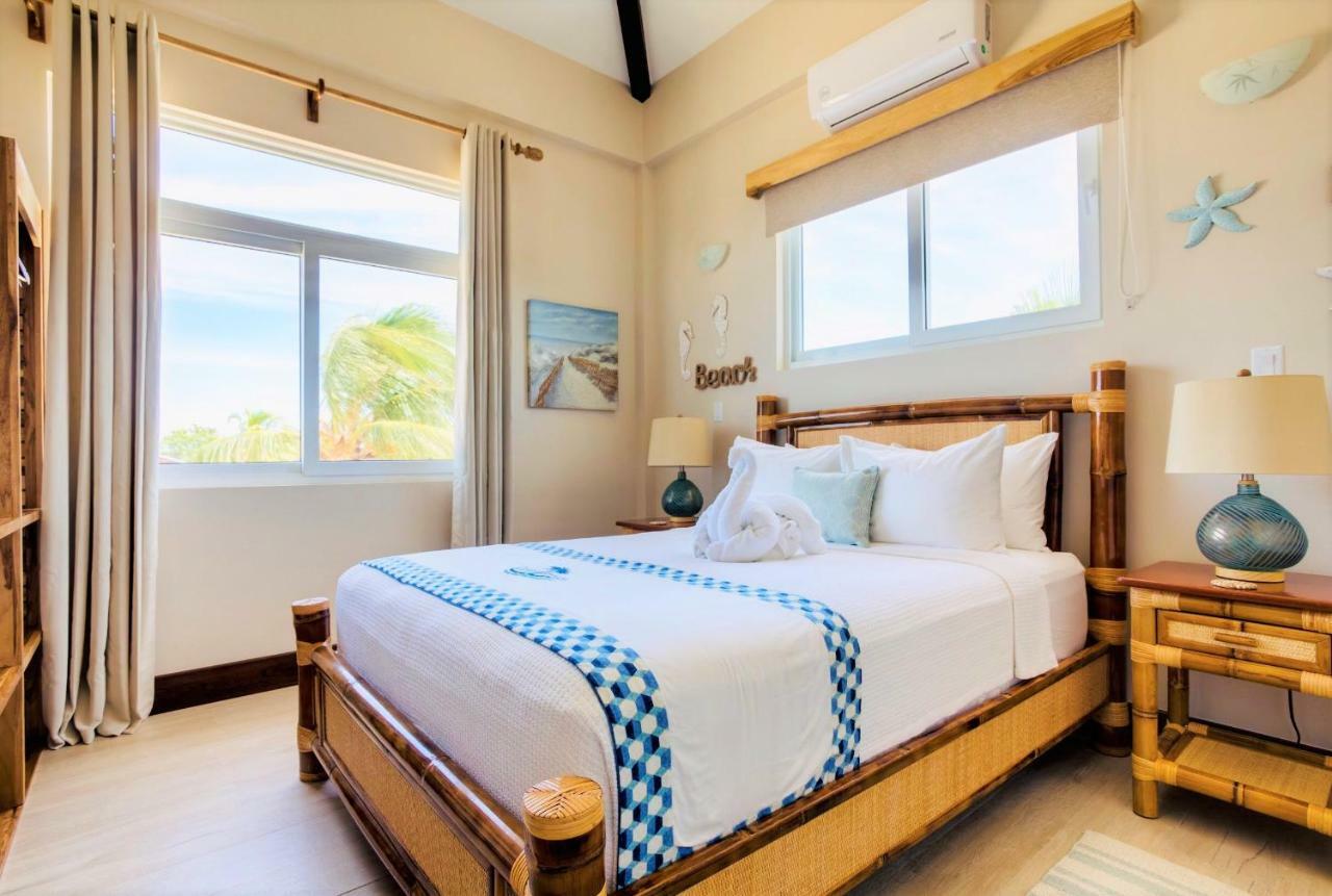 Hotel Ocean Breeze Placencia Esterno foto